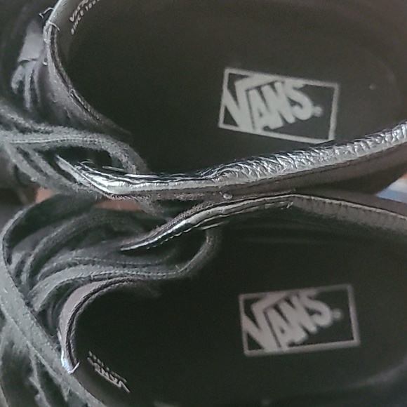 Men's Size 10.5 Vans Sk8 High All Black - Picture 6 of 6
